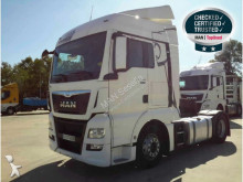 used hazardous materials / ADR tractor unit
