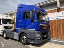 used hazardous materials / ADR tractor unit