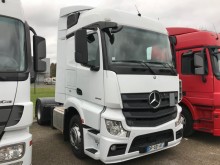 Mercedes tractor unit