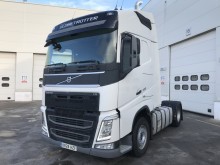 cap tractor Volvo
