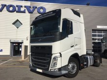 cap tractor Volvo