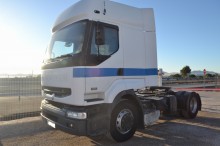 cap tractor Renault