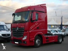 Mercedes tractor unit