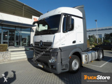 Mercedes tractor unit