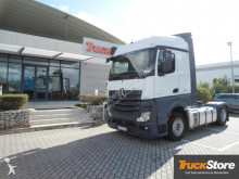 Mercedes tractor unit