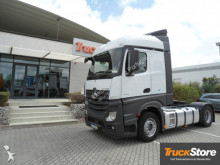 Mercedes tractor unit