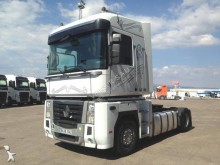 Renault tractor unit