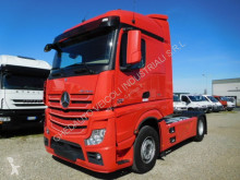 Mercedes tractor unit