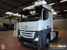 Mercedes tractor unit