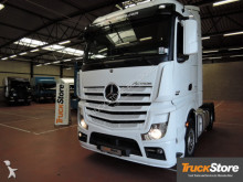 Mercedes tractor unit