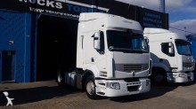 Renault Premium 460 EEV tractor unit