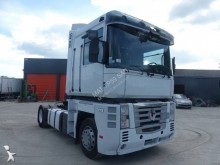 cap tractor Renault