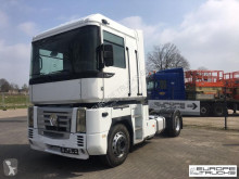 Renault tractor unit