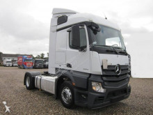 Mercedes tractor unit