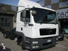 trattore MAN 8.180 CAB LETTO