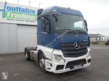 Mercedes tractor unit