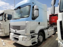 cap tractor Renault
