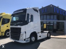 cap tractor Volvo