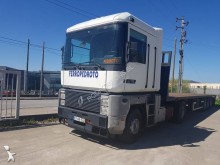 Renault tractor unit