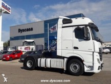 Mercedes tractor unit
