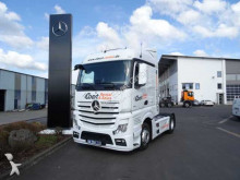 Mercedes tractor unit