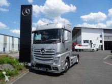 Mercedes tractor unit