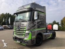 Mercedes tractor unit