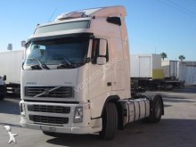 cap tractor Volvo