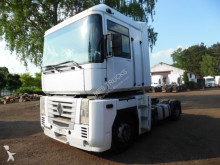 cap tractor Renault