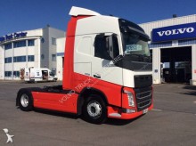 cap tractor Volvo