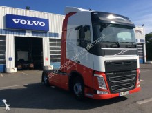 cap tractor Volvo