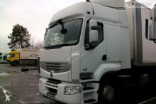 tracteur Renault Premium 460