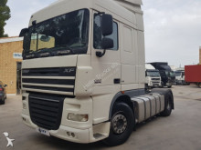 DAF XF - 105 460 tractor unit