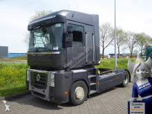 Renault Magnum 440 tractor unit