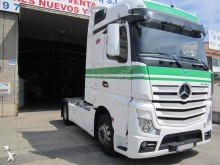 Mercedes tractor unit