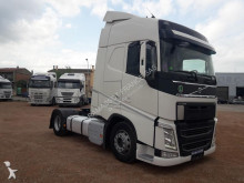 cap tractor Volvo