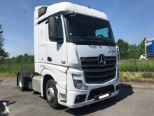 Mercedes tractor unit