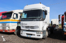 cap tractor Renault