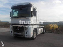 cap tractor Renault