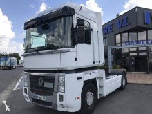cap tractor Renault