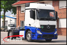 Mercedes tractor unit