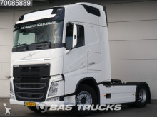 cap tractor Volvo
