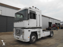 cap tractor Renault