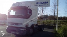 cap tractor Renault