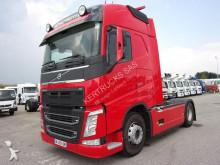 cap tractor Volvo