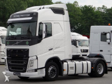 ciągnik siodłowy Volvo