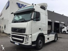cap tractor Volvo