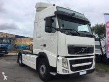 cap tractor Volvo