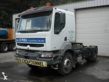 cap tractor Renault