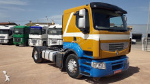 cap tractor Renault